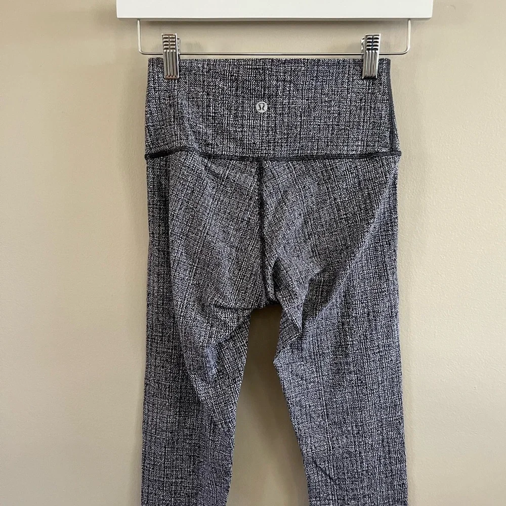 Lululemon Wunder Under Black Plaid Tight - Legging Size 4‎